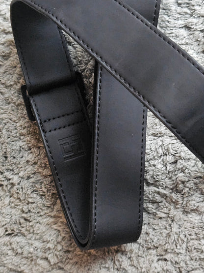 High Goods | Crossbody Stash Bag – Discreet, Stylish & Smell-Proof